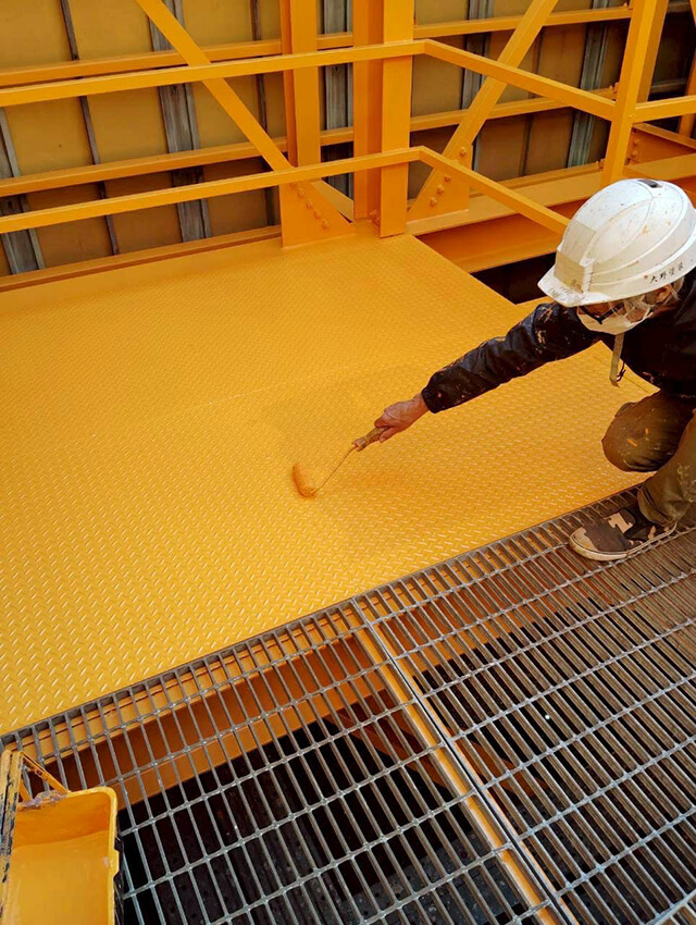 新宿区歌舞伎町の雑居ビル 塗装工事画像
